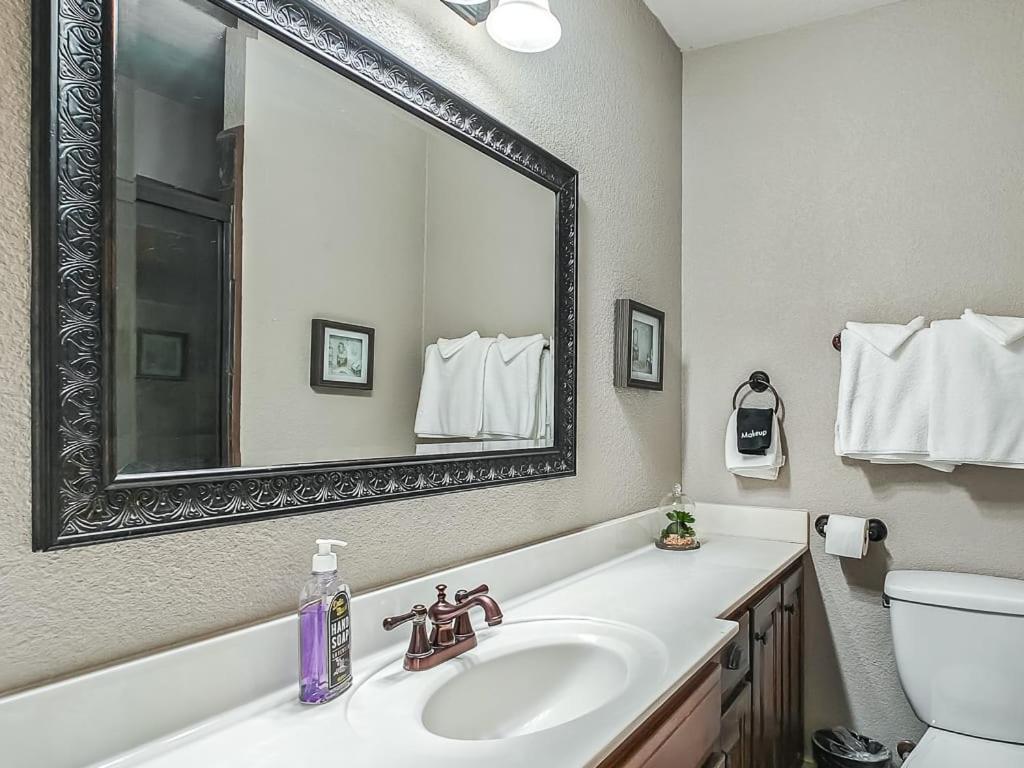 Quiet Plaza Two Bedroom 2 Bathroom Kansas City Zewnętrze zdjęcie